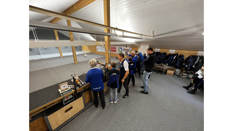 Bild 11 von 15