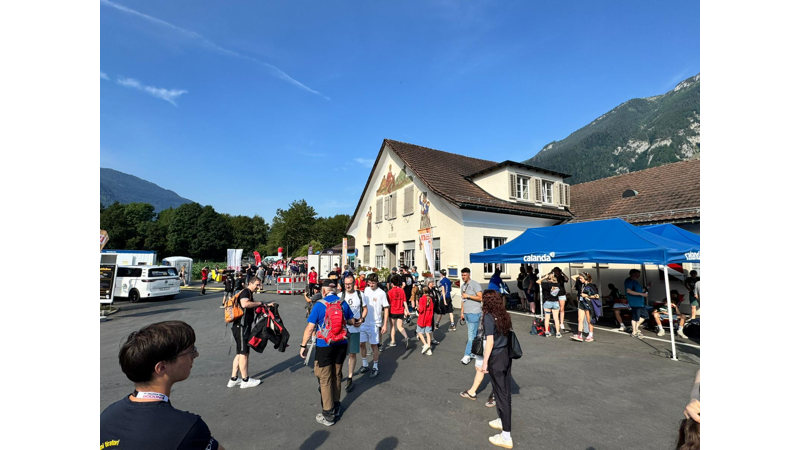 Bild 1 von 11