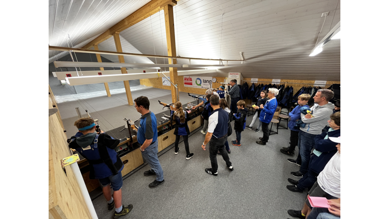 Bild 8 von 15